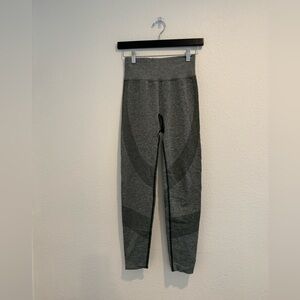 VS Pink - Lightweight Workout Leggings - Green Heathered - Size S